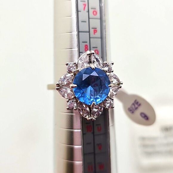 NWT Ring Light Blue Quartz lab created Rhodium Plate Silvertone - Picture 1 of 2
